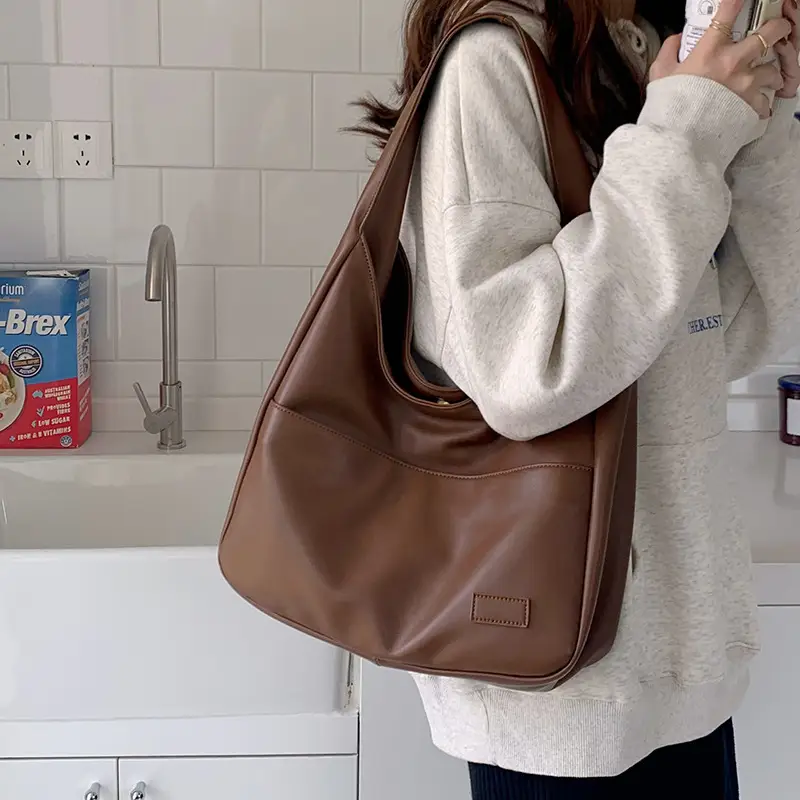 Black PU Leather Tote Bag for Women Commuting — feature 10