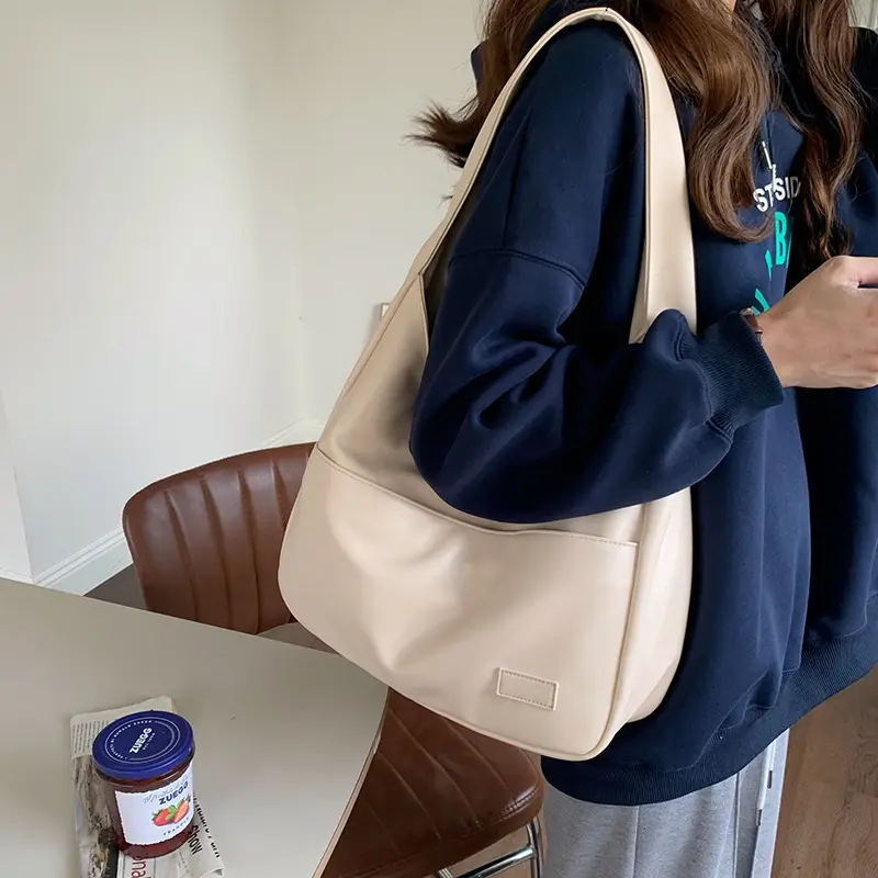 Black PU Leather Tote Bag for Women Commuting — feature 16