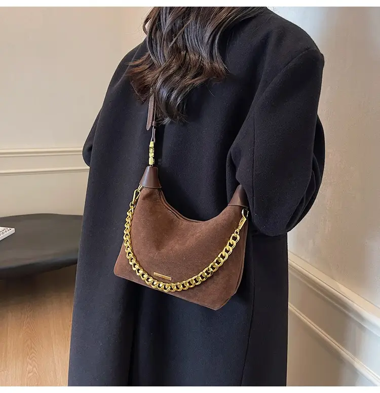 Women's Retro Chain Shoulder Bag Brown Leather — feature 6