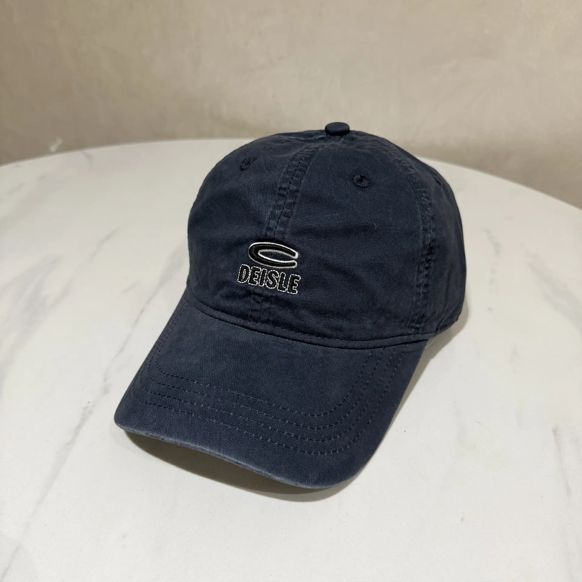 Black Korean Style Baseball Cap for Women with Embroidery — feature 3