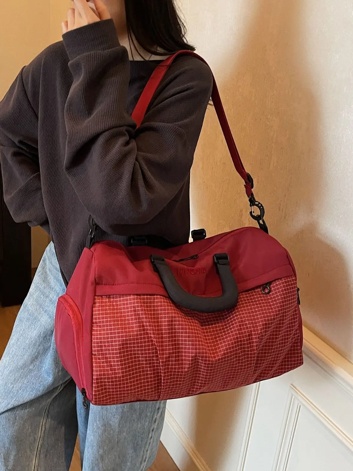 Cross-Border Travel Bag Large Capacity Waterproof Multi-Use - Image 9