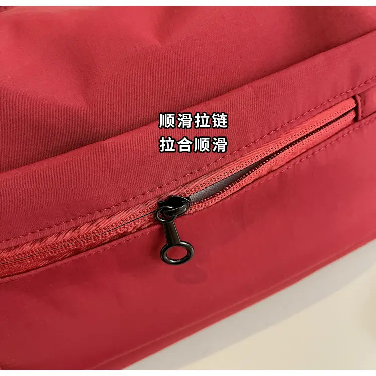 Cross-Border Travel Bag Large Capacity Waterproof Multi-Use — feature 12