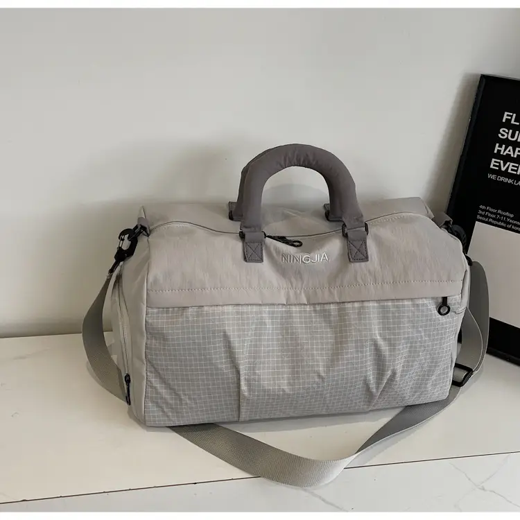 Cross-Border Travel Bag Large Capacity Waterproof Multi-Use — feature 35