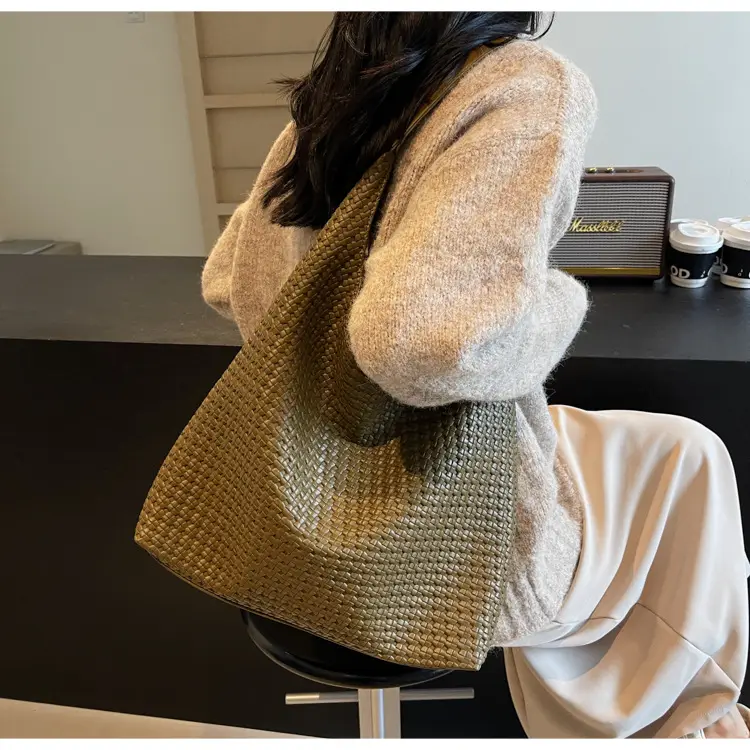 Korean Style Woven Armpit Bag for Women Brown — feature 29