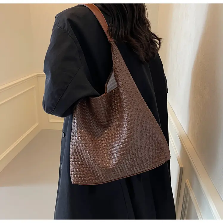 Korean Style Woven Armpit Bag for Women Brown — feature 36