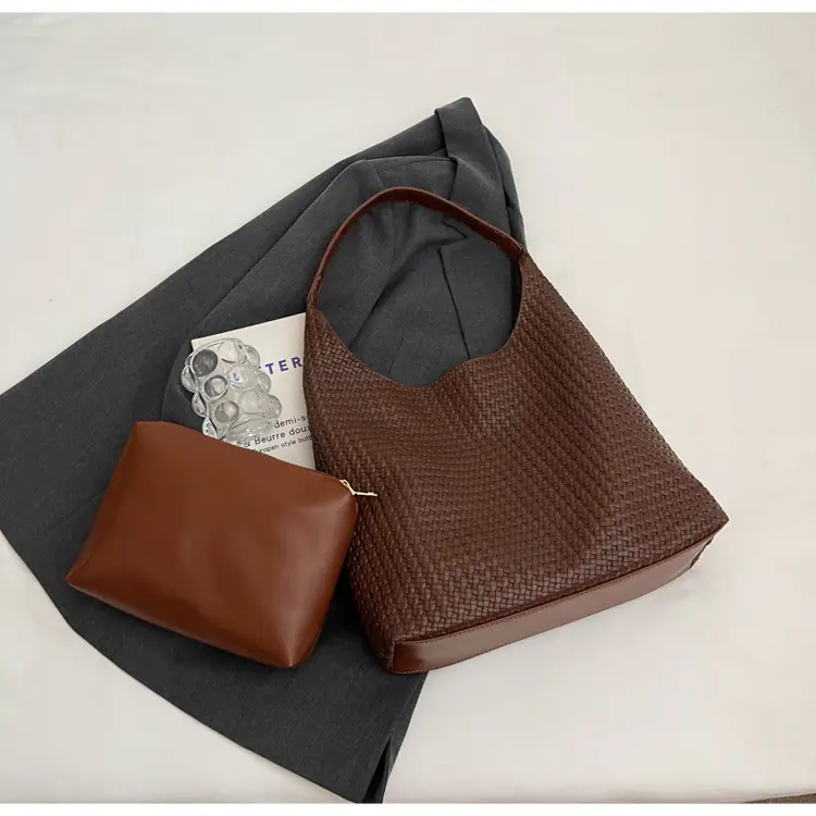 Korean Style Woven Armpit Bag for Women Brown — feature 38