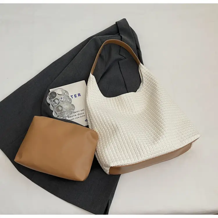 Korean Style Woven Armpit Bag for Women Brown — feature 39