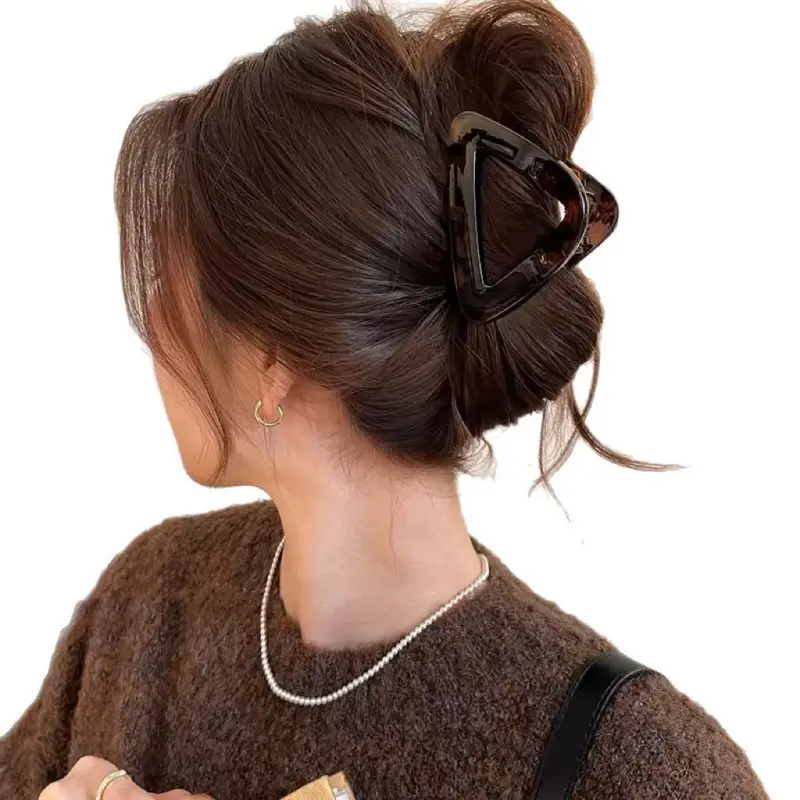 Triangle Clip for Hair Back of Head Medium Leopard Print - Image 7