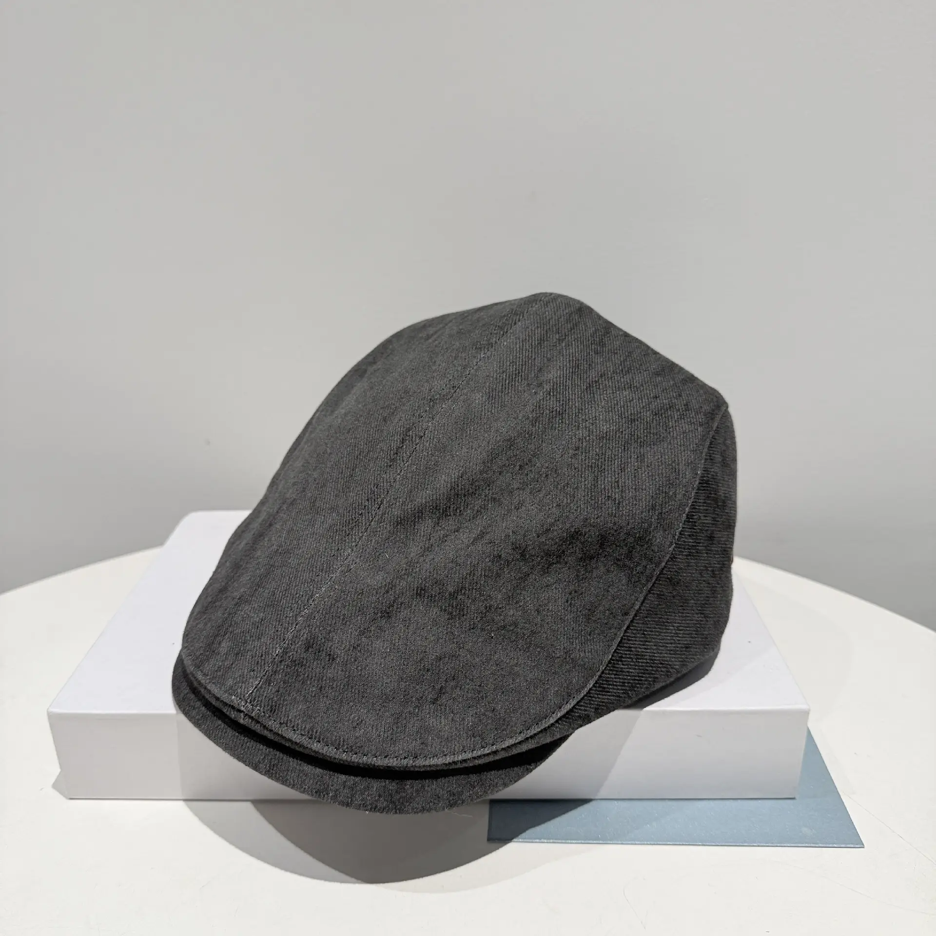 British Style Retro Newsboy Cap for Men Gray - Image 4