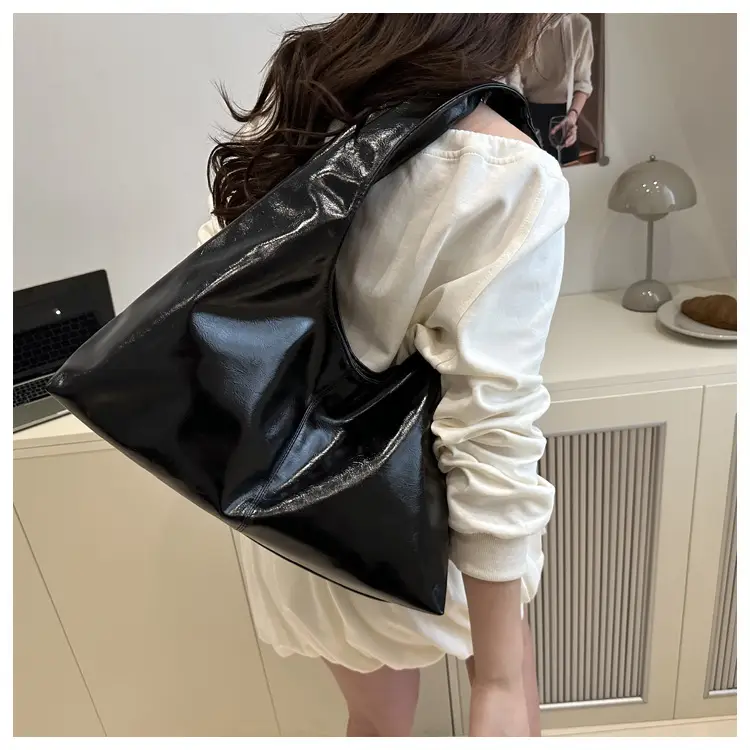 Women's Maroon Leather Underarm Bag 2025 Summer — feature 13