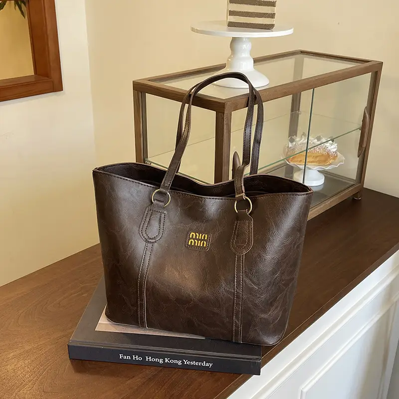 Brown Leather Tote Bag for Women Large Capacity Casual Shoulder Bag — feature 19