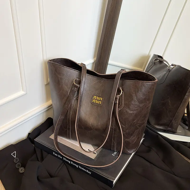 Brown Leather Tote Bag for Women Large Capacity Casual Shoulder Bag — feature 20