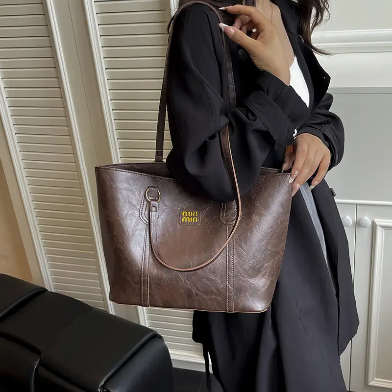 Brown Leather Tote Bag for Women Large Capacity Casual Shoulder Bag — feature 22
