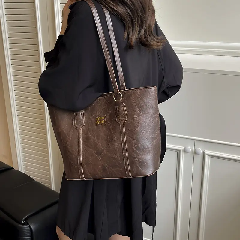 Brown Leather Tote Bag for Women Large Capacity Casual Shoulder Bag — feature 23