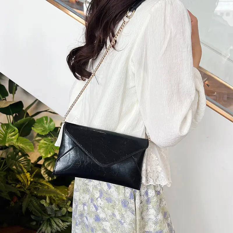 Golden Chain Textured Shoulder Bag for Women - Image 7