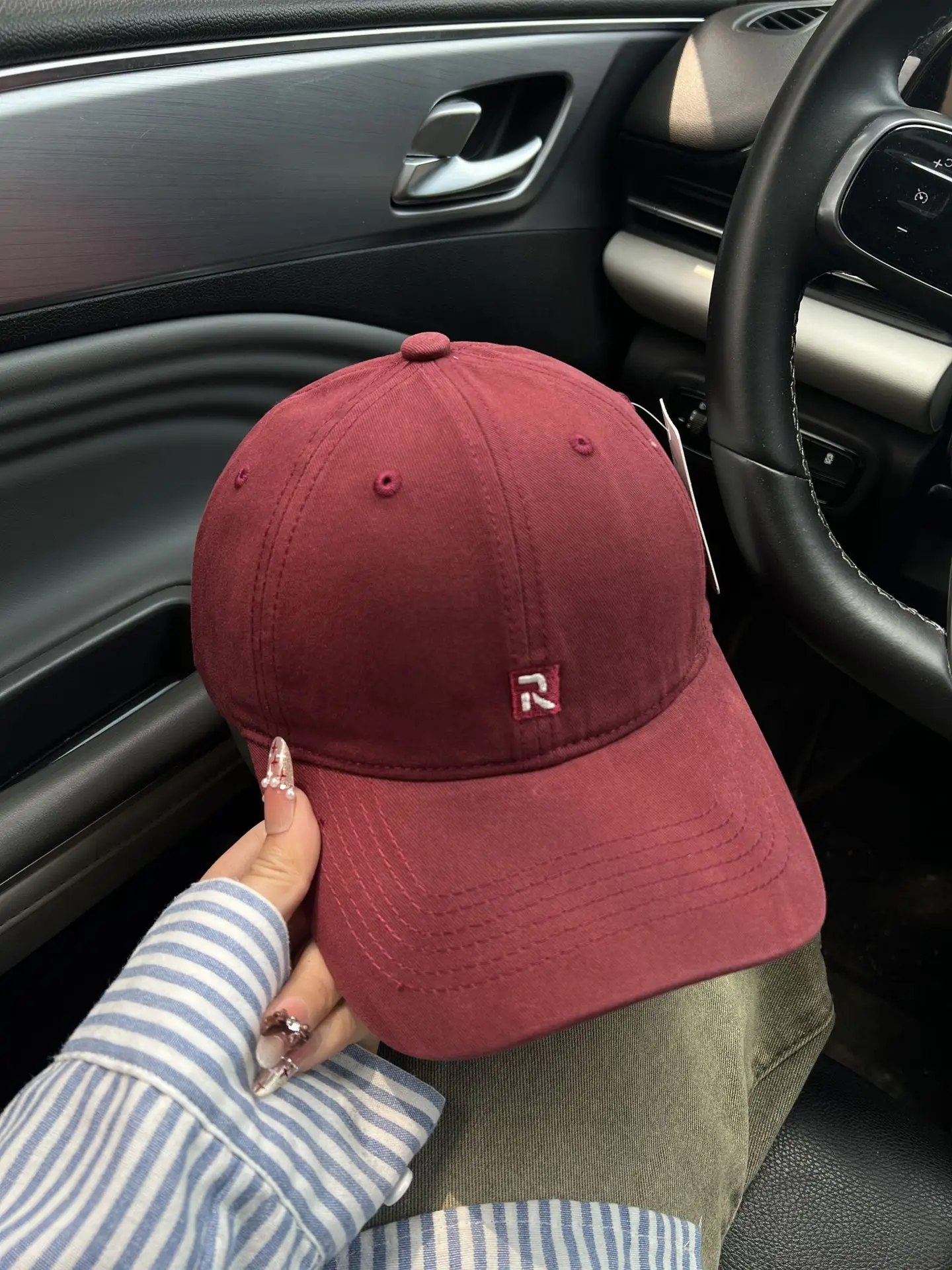 Pink Japanese Style Baseball Cap for Women with Wide Brim — feature 1