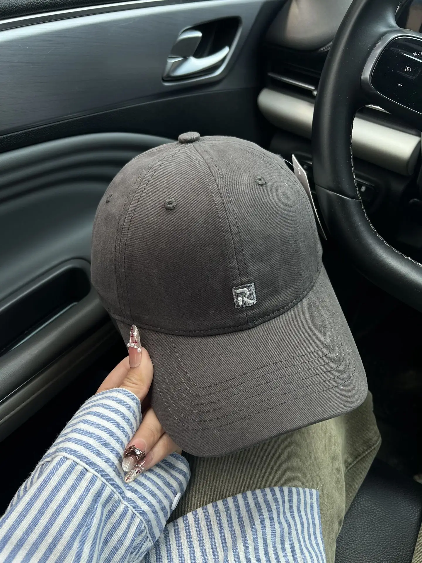 Pink Japanese Style Baseball Cap for Women with Wide Brim - Image 8