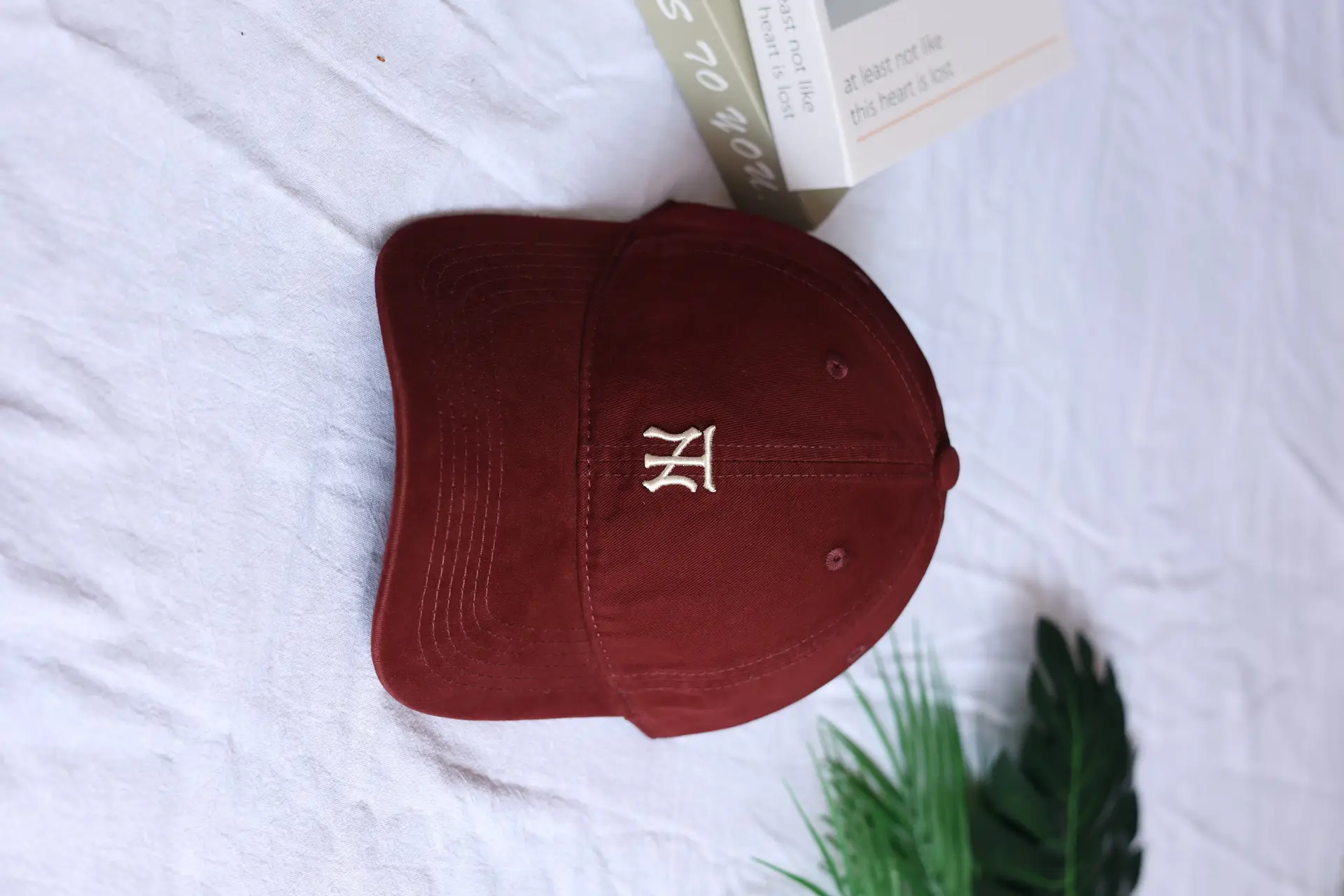 Women Baseball Cap with Small Letter Embroidery — feature 5