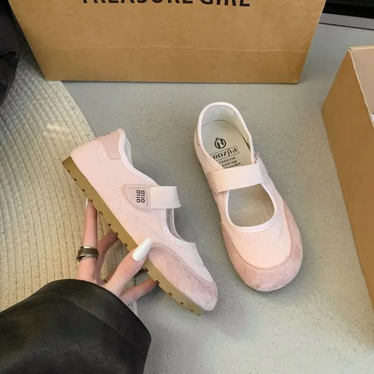 Women's Pink Velcro Training Shoes 2025 — feature 1
