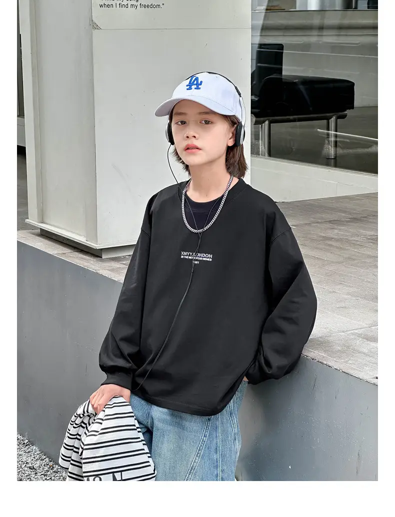 Panda Yuan Yuan 2025 Boys Black Loose Fit T-Shirt — feature 31