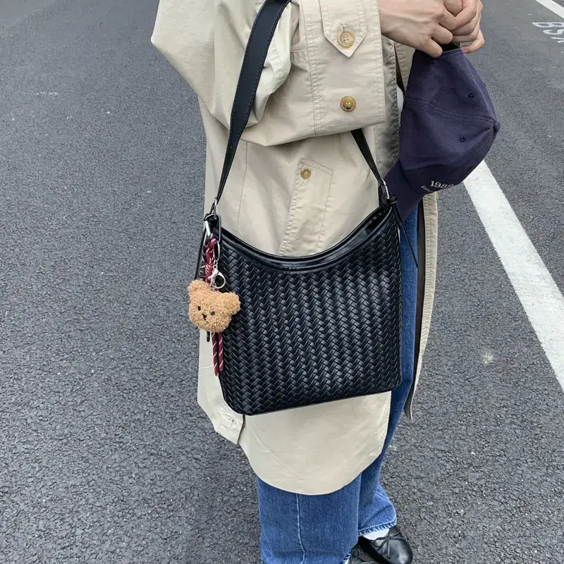 Women Woven Bucket Bag Large Capacity Satchel Shoulder Bag