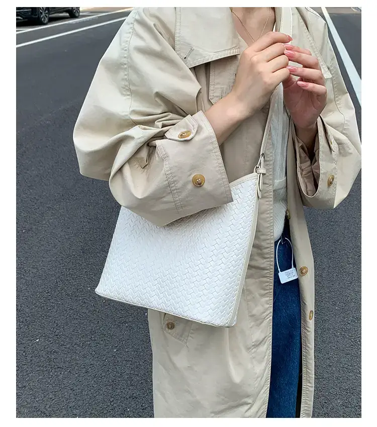 Women Woven Bucket Bag Large Capacity Satchel Shoulder Bag — feature 18