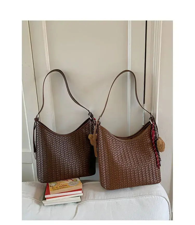 Women Woven Bucket Bag Large Capacity Satchel Shoulder Bag — feature 6