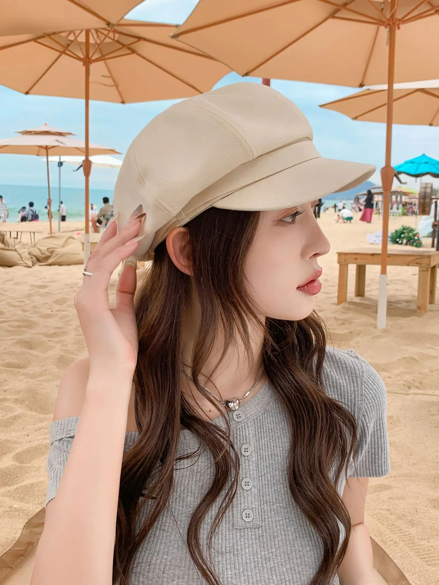 Women Duckbill Sunshade Hat with Wide Brim — feature 3