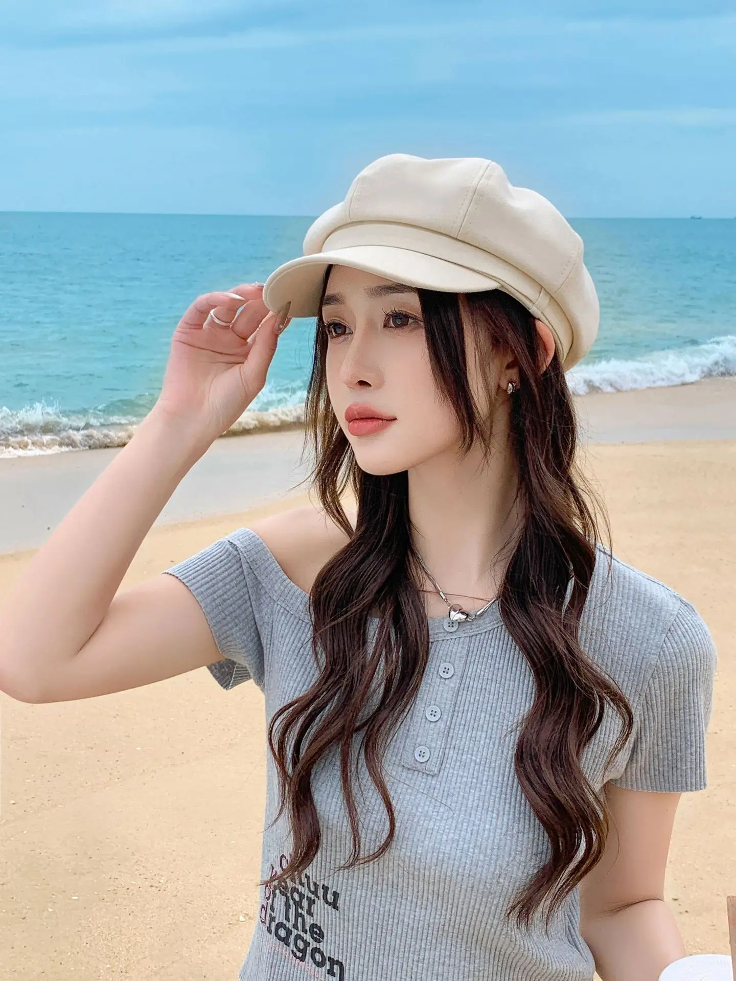 Women Duckbill Sunshade Hat with Wide Brim — feature 5