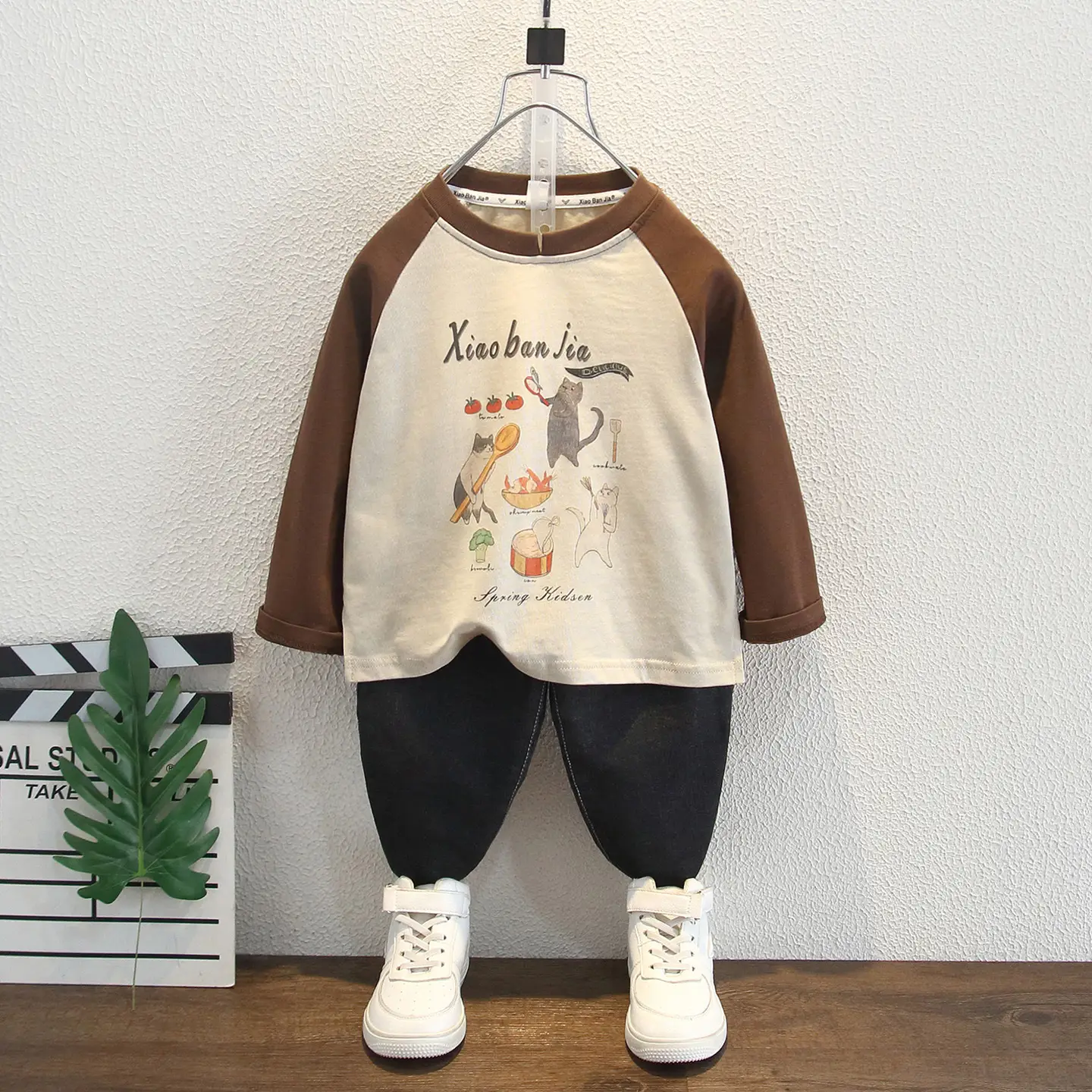 Boys Korean Cartoon Long Sleeve T-Shirt Brown Cream Medium - Image 4