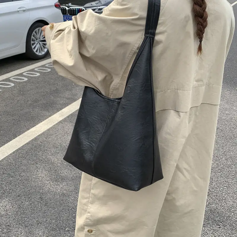 Women Retro Brown Leather Tote Bag Large Capacity - Image 8