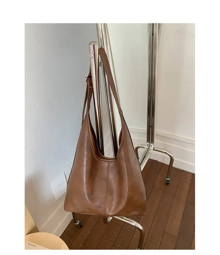 Women Retro Brown Leather Tote Bag Large Capacity — feature 6