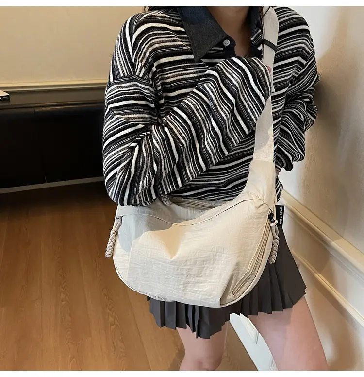Women's Black Large Crossbody Bag 2025 — feature 32
