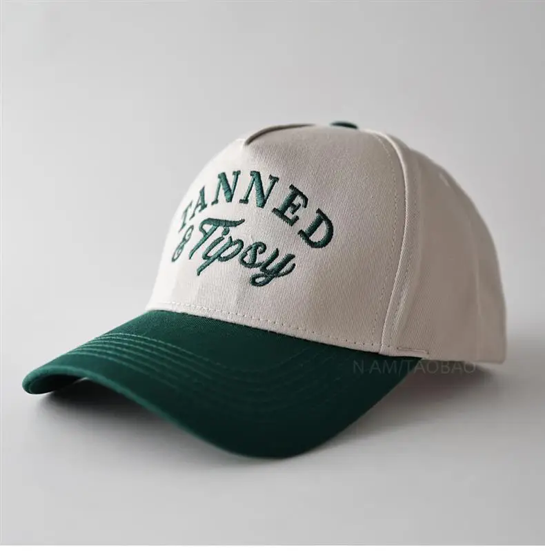 Tanned Tipy Women Cap Red White Green — feature 2