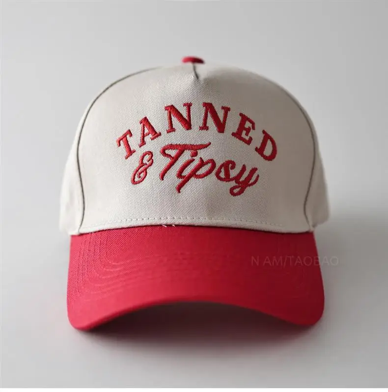 Tanned Tipy Women Cap Red White Green — feature 6