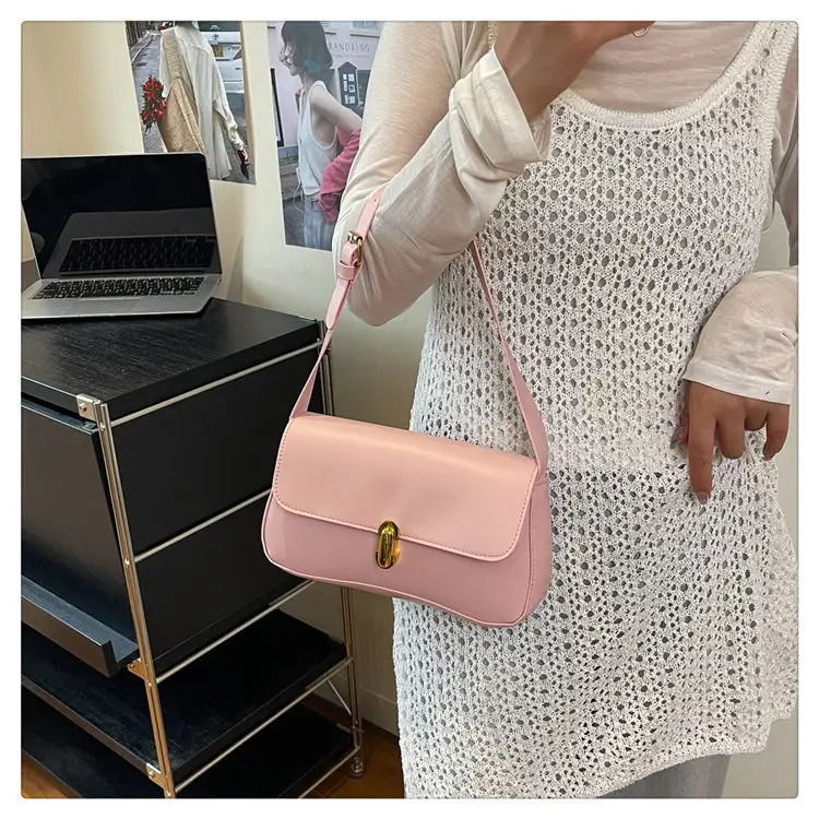 Pink Women's Lock Design Shoulder Bag 2025 — feature 16