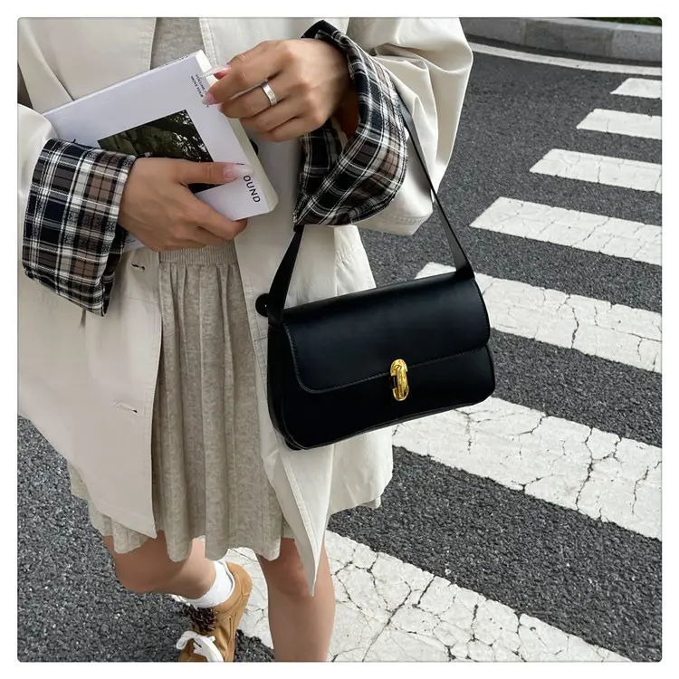 Pink Women's Lock Design Shoulder Bag 2025 — feature 20