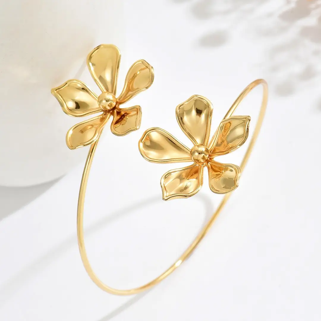 Cross-Border European and American Style Open Arm Bracelet, Fashionable and Trendy Niche Bracelet, Elegant and Sophisticated Minimalist Jewelry — feature 5