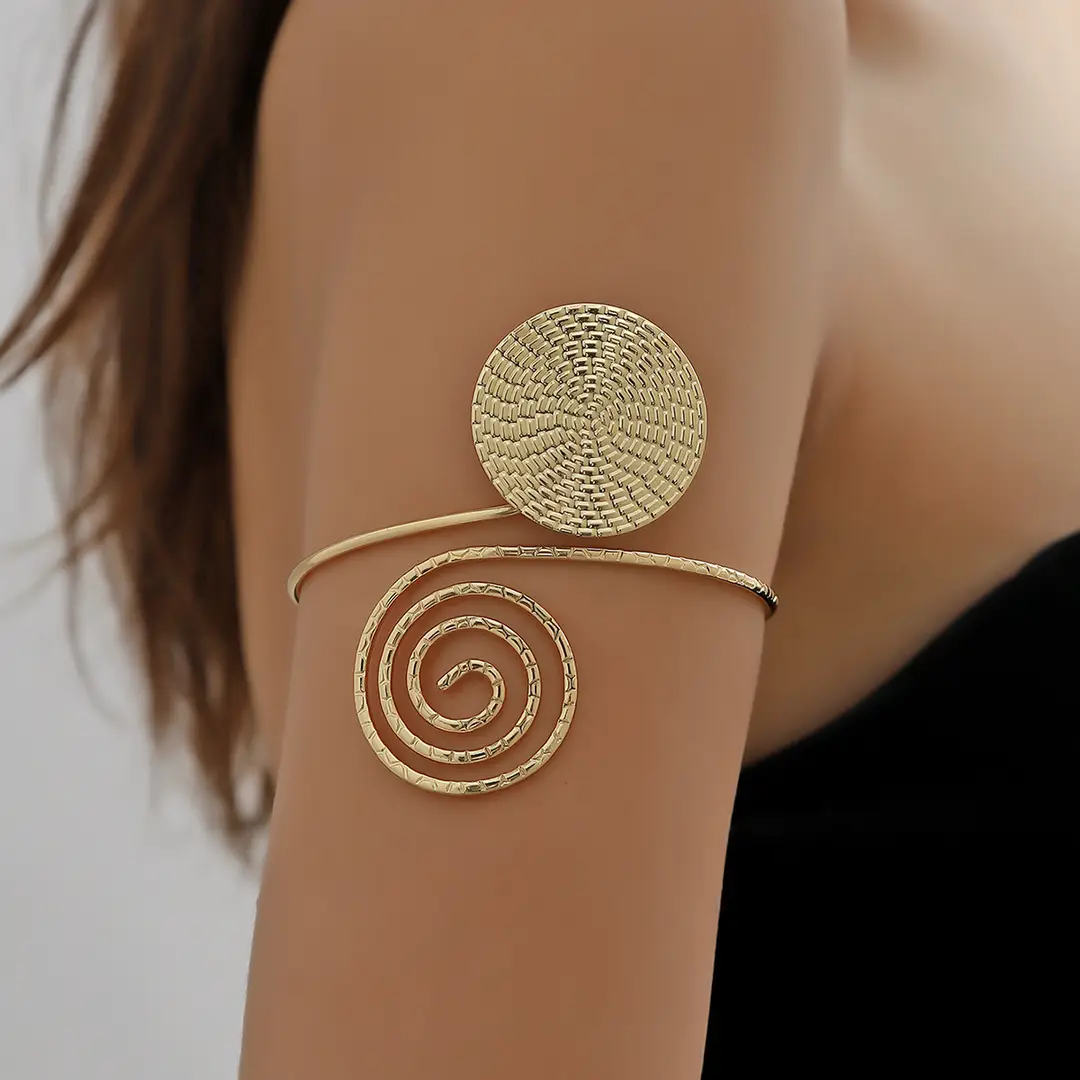 Cross-Border European and American Style Open Arm Bracelet, Fashionable and Trendy Niche Bracelet, Elegant and Sophisticated Minimalist Jewelry