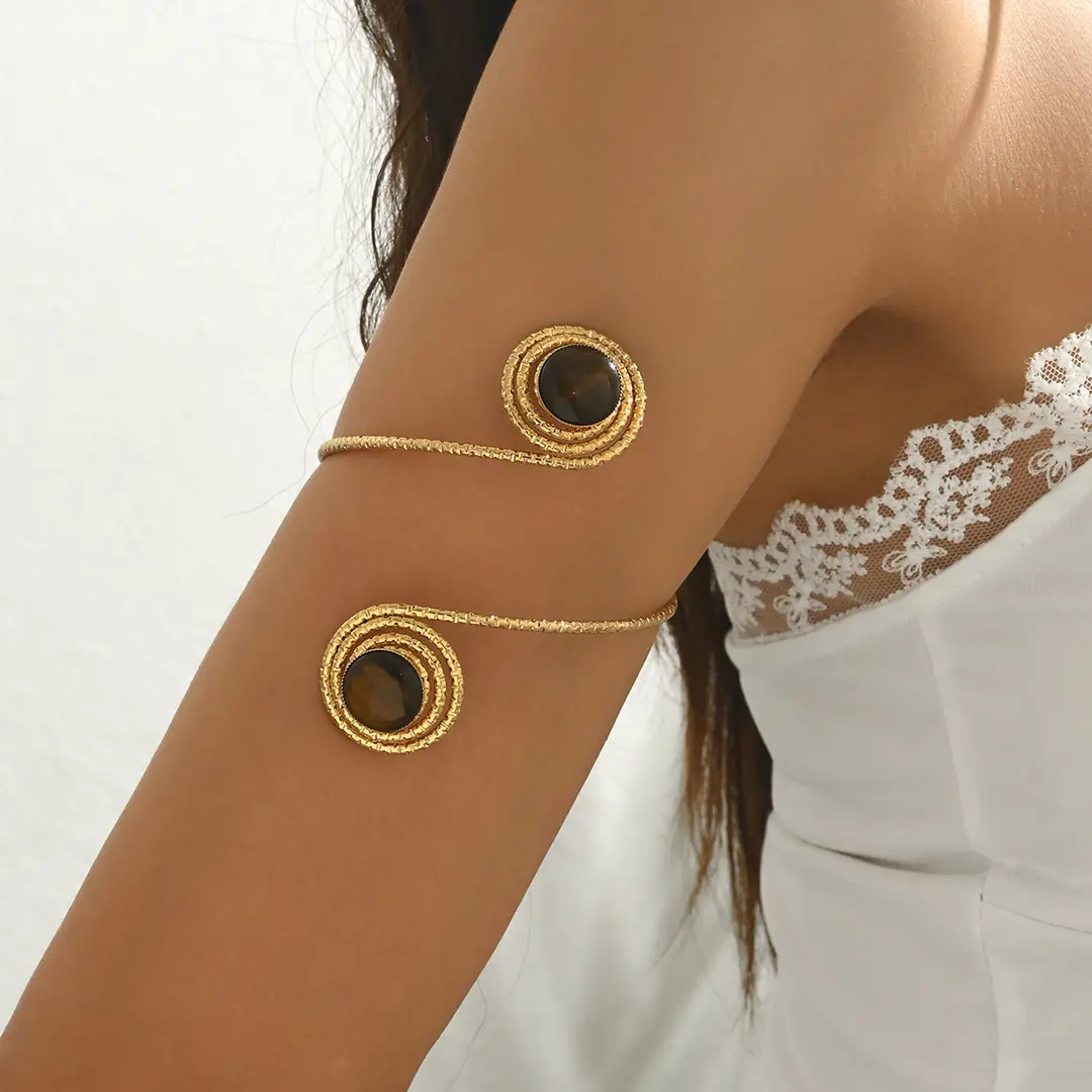 Cross-Border European and American Style Open Arm Bracelet, Fashionable and Trendy Niche Bracelet, Elegant and Sophisticated Minimalist Jewelry