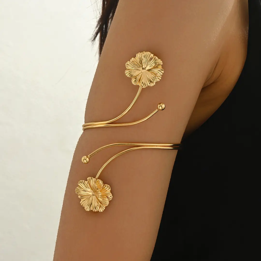 Cross-Border European and American Style Open Arm Bracelet, Fashionable and Trendy Niche Bracelet, Elegant and Sophisticated Minimalist Jewelry