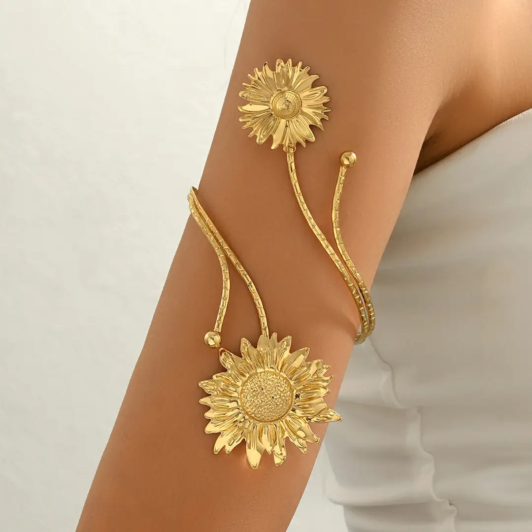 Cross-Border European and American Style Open Arm Bracelet, Fashionable and Trendy Niche Bracelet, Elegant and Sophisticated Minimalist Jewelry