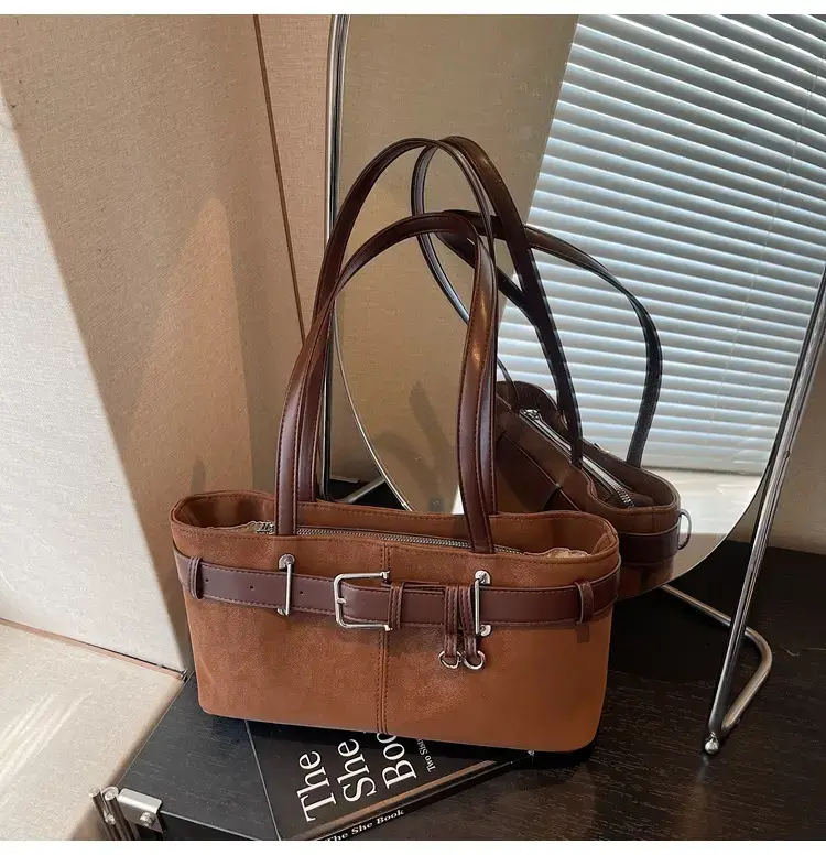 Black Crossbody Bag Women 2025 Trendy Leather Shoulder Bag — feature 12