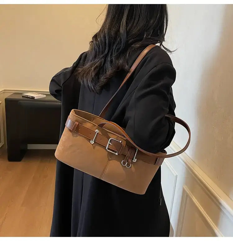 Black Crossbody Bag Women 2025 Trendy Leather Shoulder Bag — feature 17