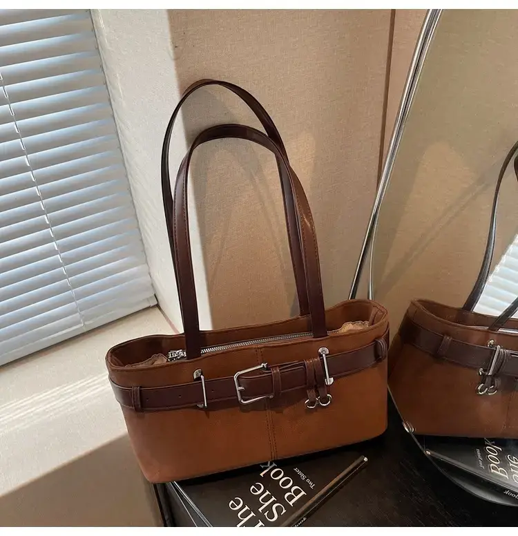Black Crossbody Bag Women 2025 Trendy Leather Shoulder Bag - Image 3