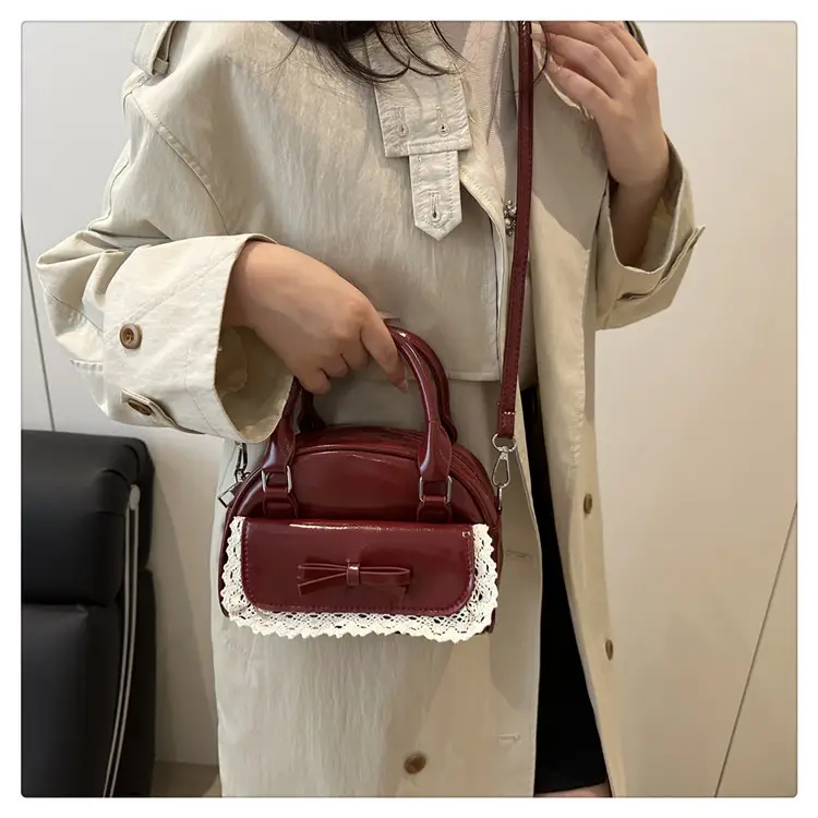 Women's Cream Shell Shoulder Bag with Lace Trim — feature 17