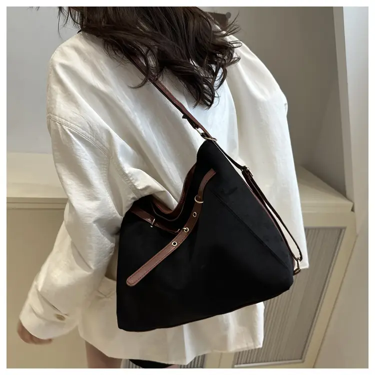 Women Retro Fashion Shoulder Bag Large Capacity 2025 — feature 18