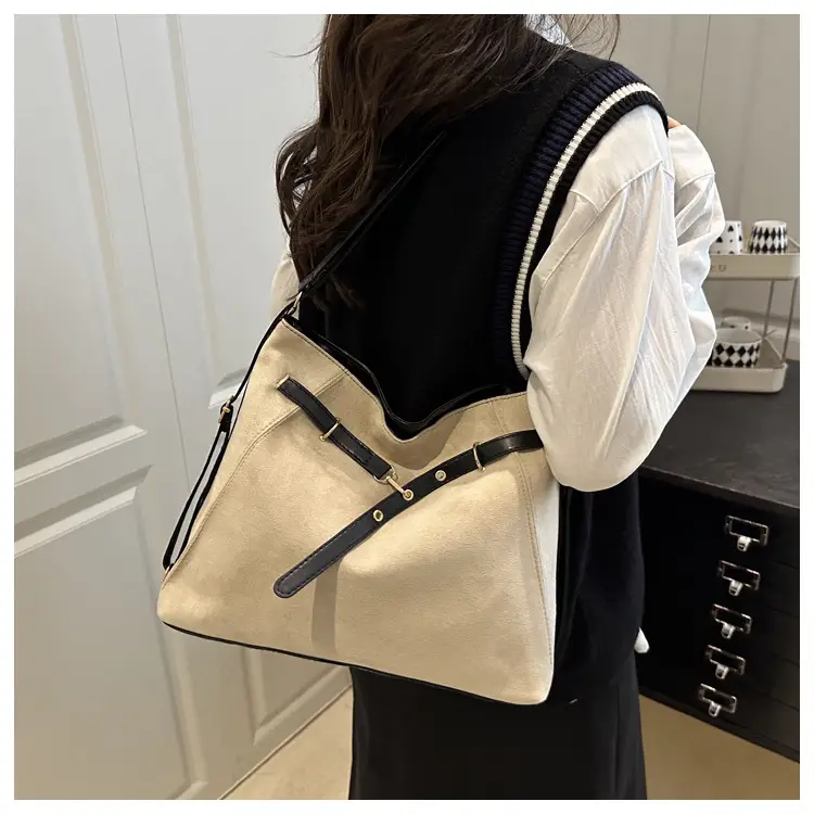 Women Retro Fashion Shoulder Bag Large Capacity 2025 — feature 9