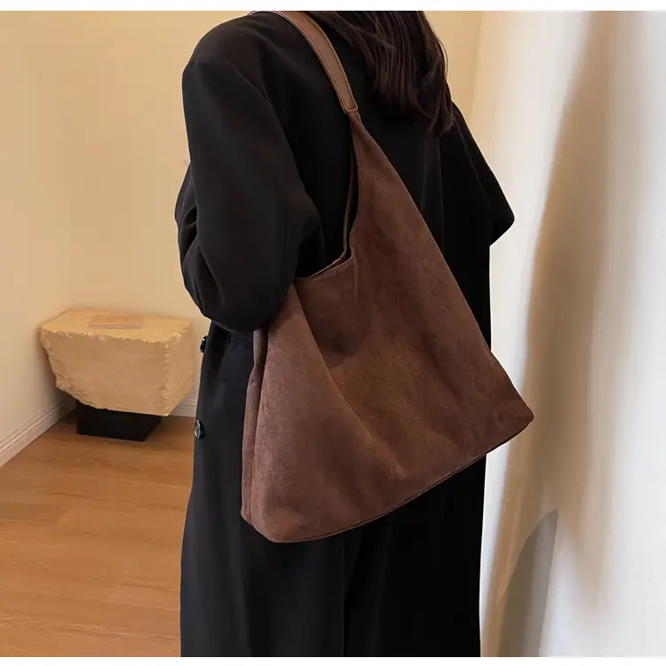 Retro Brown Leather Tote Bag for Women 2025 — feature 11
