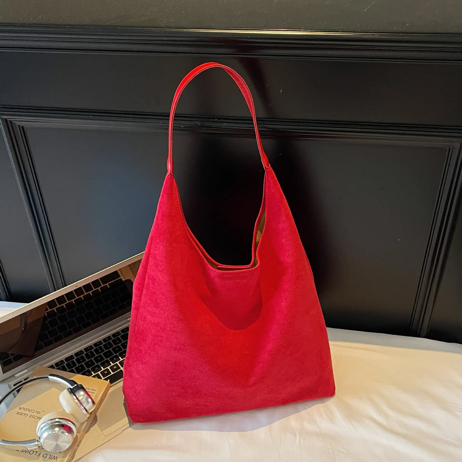 Retro Brown Leather Tote Bag for Women 2025 — feature 36
